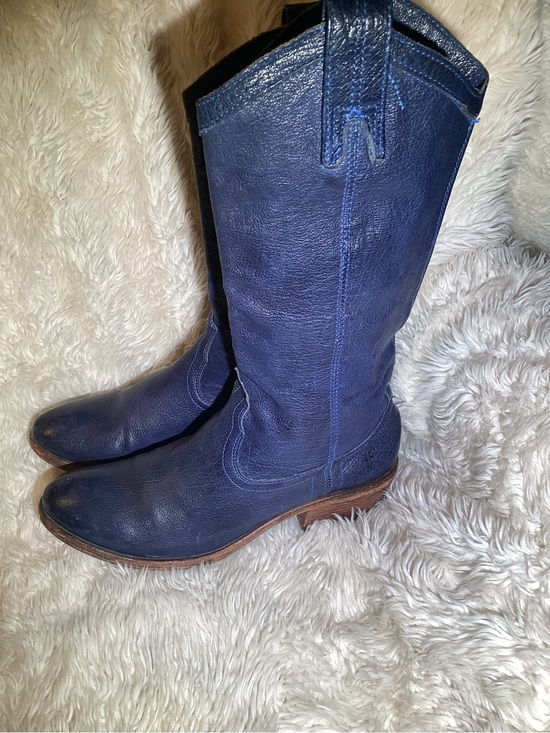 Frye Shoes - Frye women’s Navy blue Leather Western Boots size 9